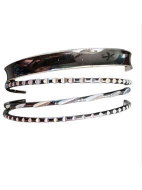 Black Silvertone Stackable Etched Bangle Bracelets